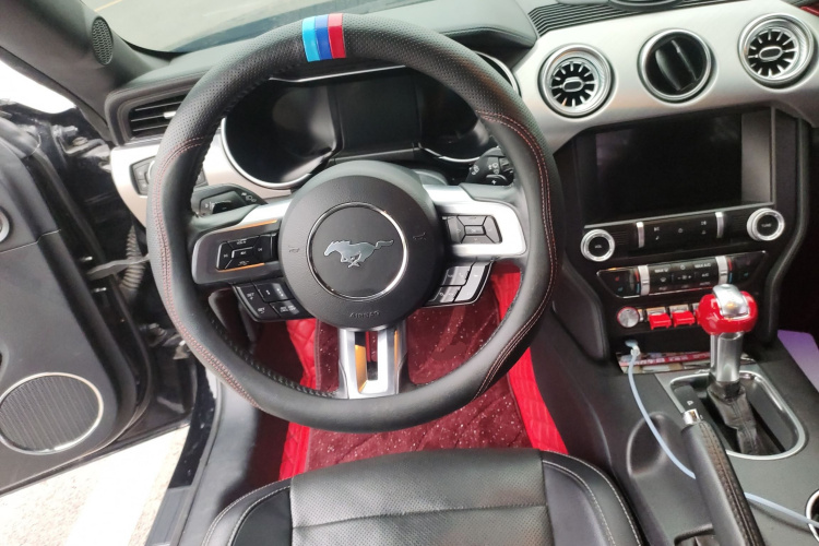 福特 Mustang 2019款 2.3L EcoBoost中控内饰13