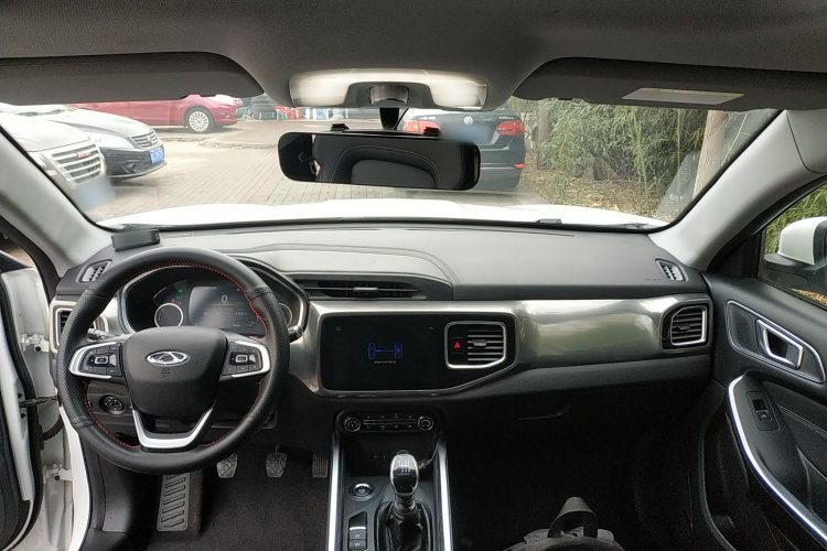 奇瑞 瑞虎8 2018款 1.5TCI 手动豪华型 7座中控内饰12