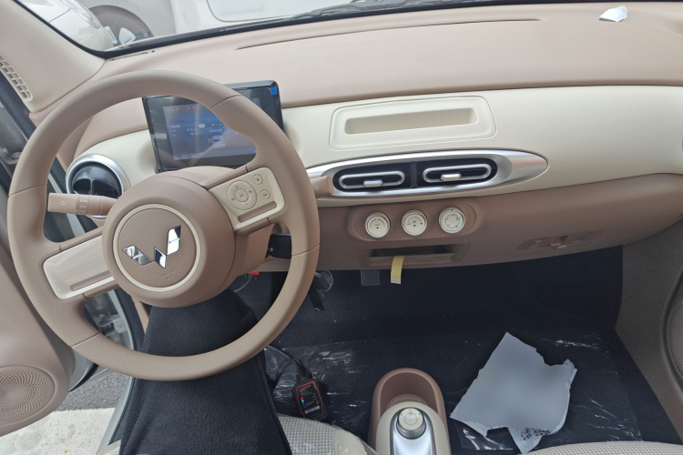 五菱汽车 宏光MINIEV 2025款 四门版 进阶款中控内饰12