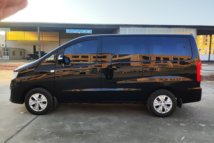 江淮瑞风 瑞风M3 2022款 1.5T 7座标准版车身外观4