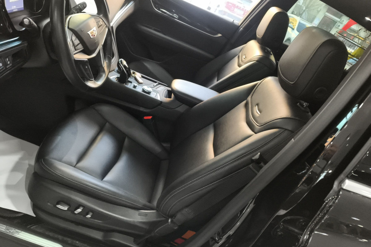 凯迪拉克XT5 2021款 2.0T 四驱豪华型中控内饰19