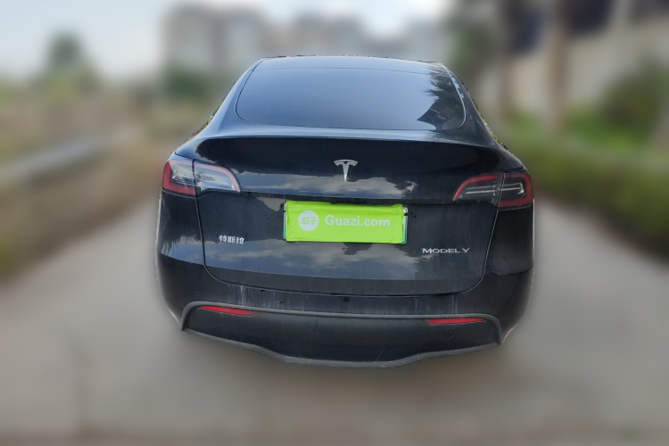 特斯拉 Model Y 2023款 后轮驱动版车身外观6