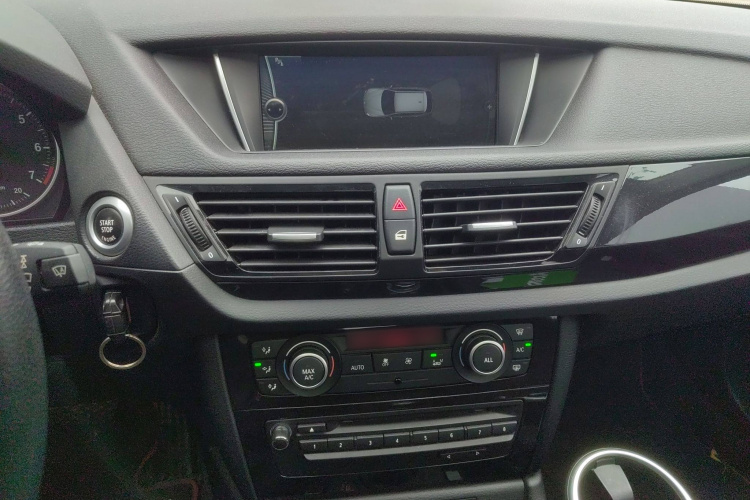 宝马X1 2013款 sDrive18i 运动设计套装局部细节16