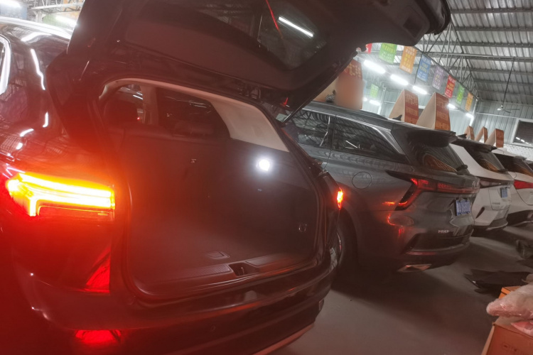 别克 2022款 改款 昂科威S 552T 两驱豪华型机舱底盘23