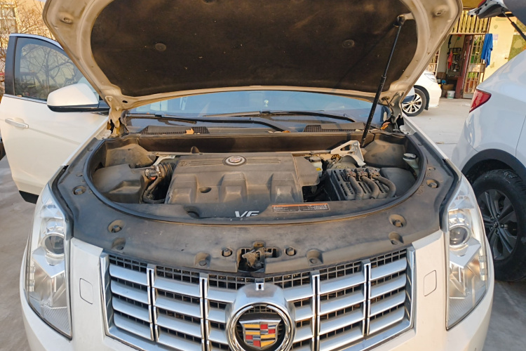 凯迪拉克SRX 2013款 3.0L 精英型局部细节24