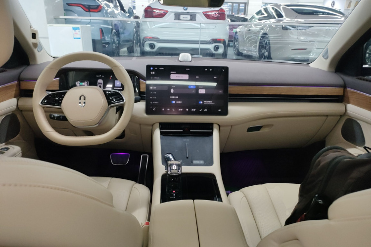 鸿蒙智行 问界M7 2024款 1.5T 后驱Plus版 5座中控内饰12