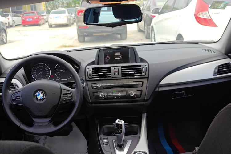 宝马1系(进口) 2013款 改款 116i 领先型中控内饰12