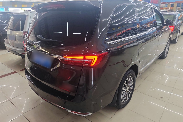 别克GL8 2021款 陆上公务舱 652T 豪华型车身外观6005