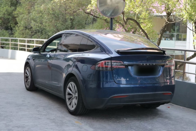 特斯拉 2017款 Model X 100D 长续航版车身外观6008
