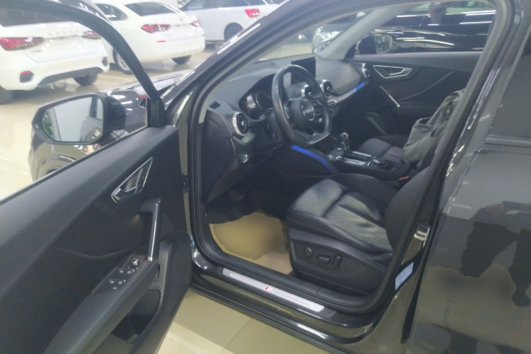 奥迪Q2L 2022款 35 TFSI 时尚动感型中控内饰20