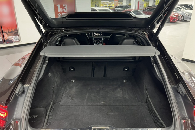 保时捷 2017款 Panamera 4 行政加长版 3.0T中控内饰7006