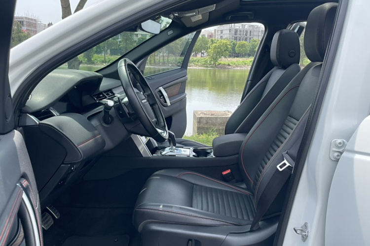路虎 发现运动版 2020款 249PS R-Dynamic 性能版局部细节19