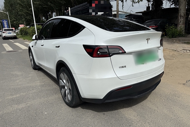 特斯拉 Model Y 2022款 改款 长续航全轮驱动版车身外观6005