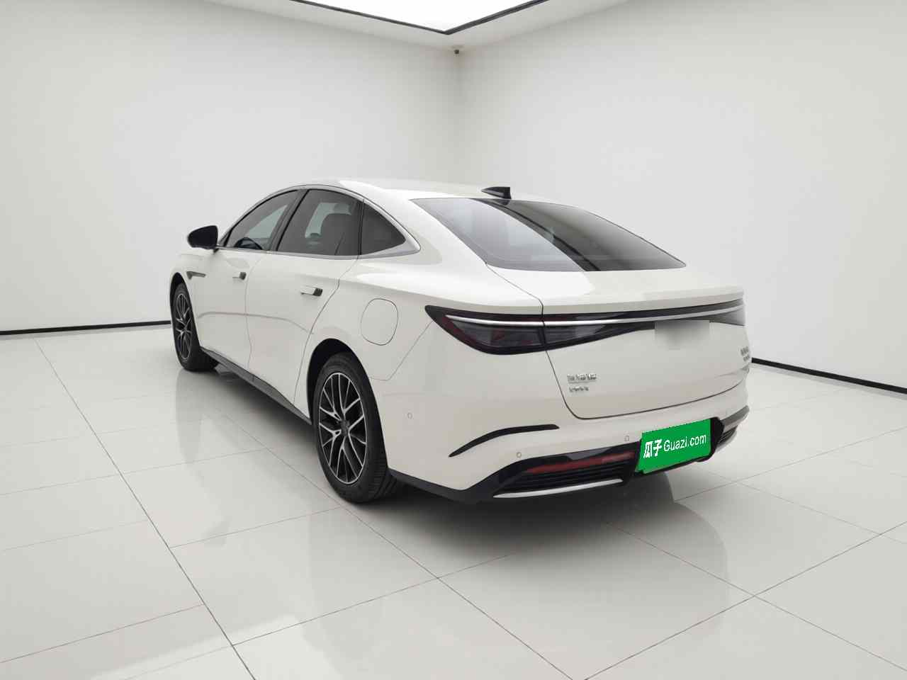 比亚迪 海豹07 DM-i 2025款 DM-i 1.5L 125km 精英型(3)