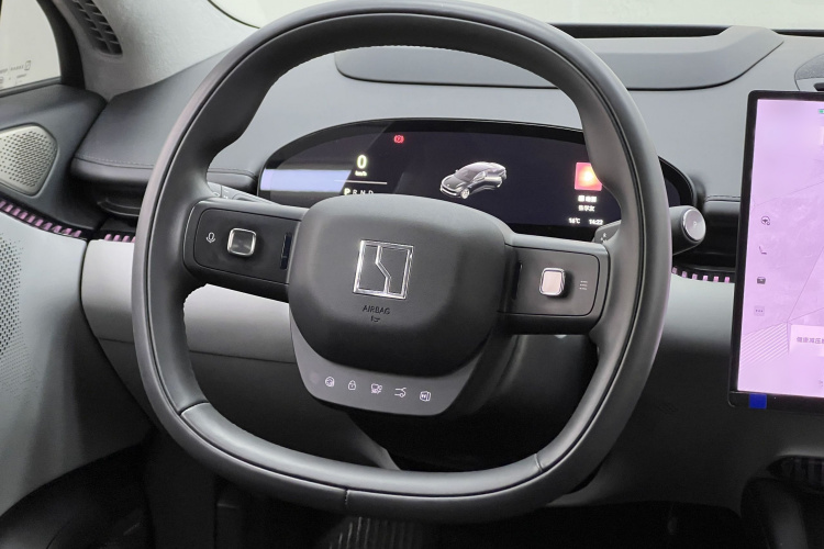 极氪007 2024款 四驱版 75kWh局部细节13