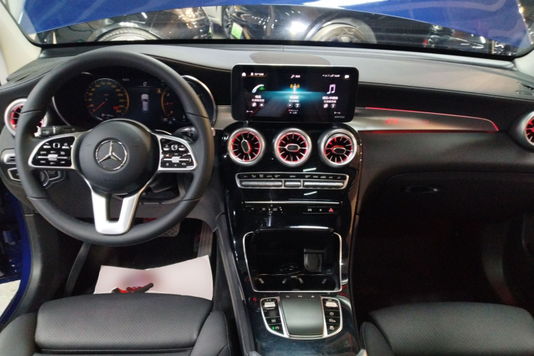 奔驰GLC 2021款 GLC 260 L 4MATIC 动感型中控内饰12
