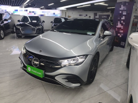 奔驰EQE 2022款 350 先锋版