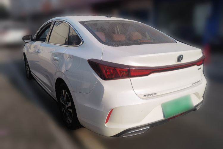 长安 逸动 2023款 畅享版 PLUS 蓝鲸NE 1.4T GDI DCT尊贵版车身外观6003