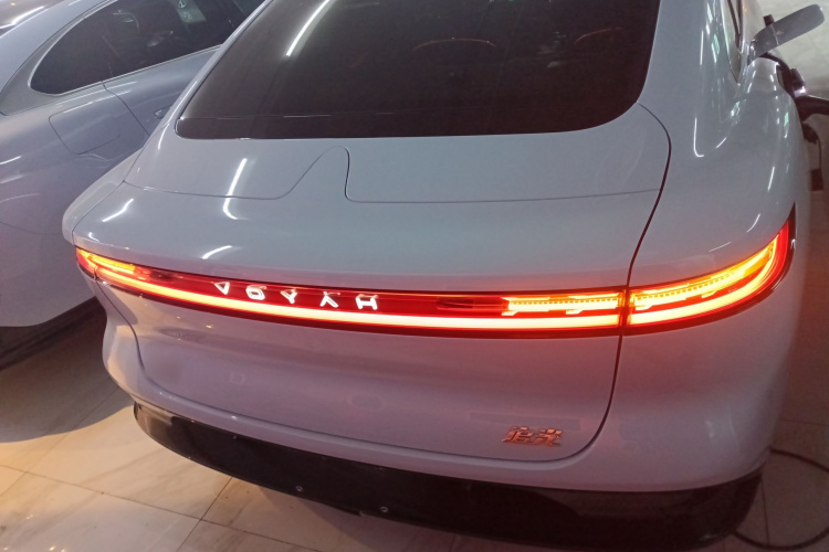 岚图汽车 岚图追光 2023款 四驱长续航版车身外观6004