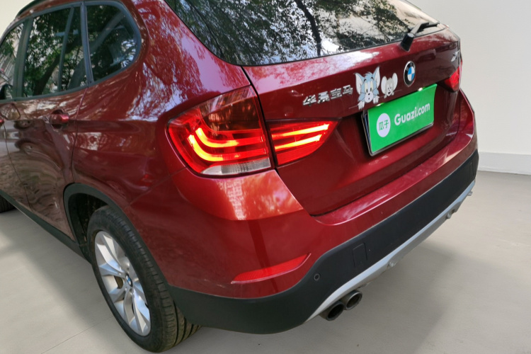 宝马X1 2014款 sDrive18i 时尚型车身外观5