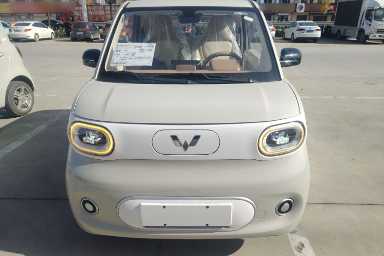 五菱汽车 宏光MINIEV 2024款 第三代 215km 青春版车身外观2