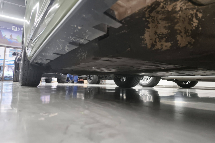 林肯 冒险家新能源 2021款 PHEV 四驱e享版局部细节9001