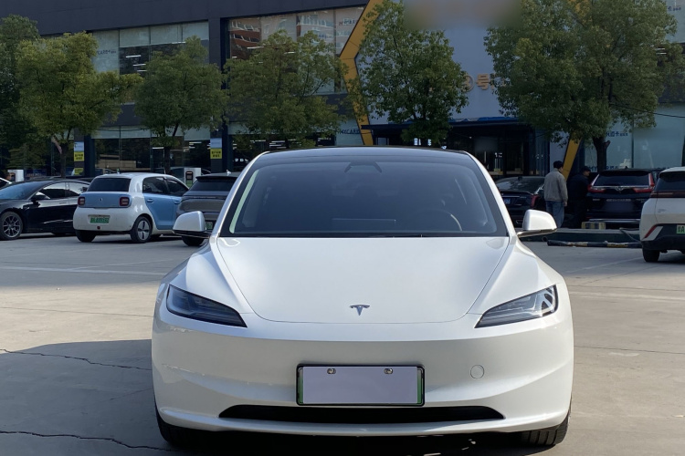 特斯拉 Model 3 2023款 后轮驱动版车身外观6001