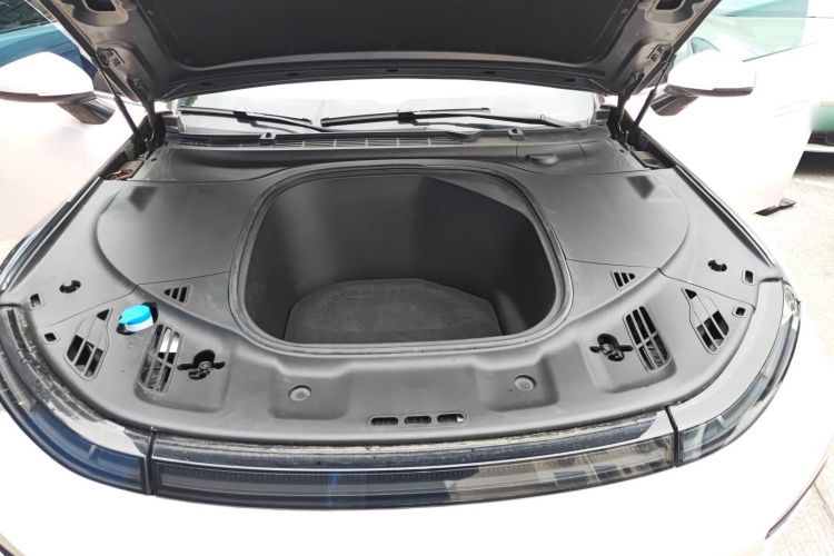 小鹏P7 2022款 586G局部细节24