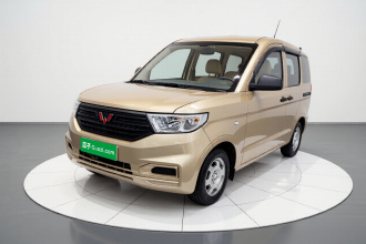 五菱汽车 五菱宏光V 2022款 1.5L劲取版电动助力LAR