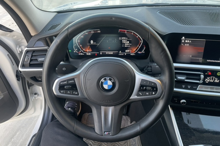 宝马3系 2021款 改款二 325Li M运动套装局部细节13