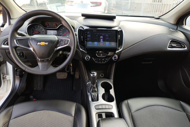 雪佛兰 科鲁兹 2017款 1.5L 自动炫锋版中控内饰7002