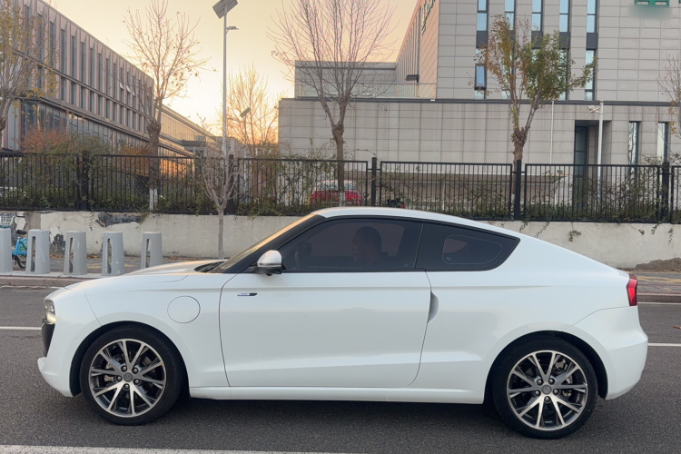 零跑汽车 零跑S01 2019款 380 Pro车身外观6006