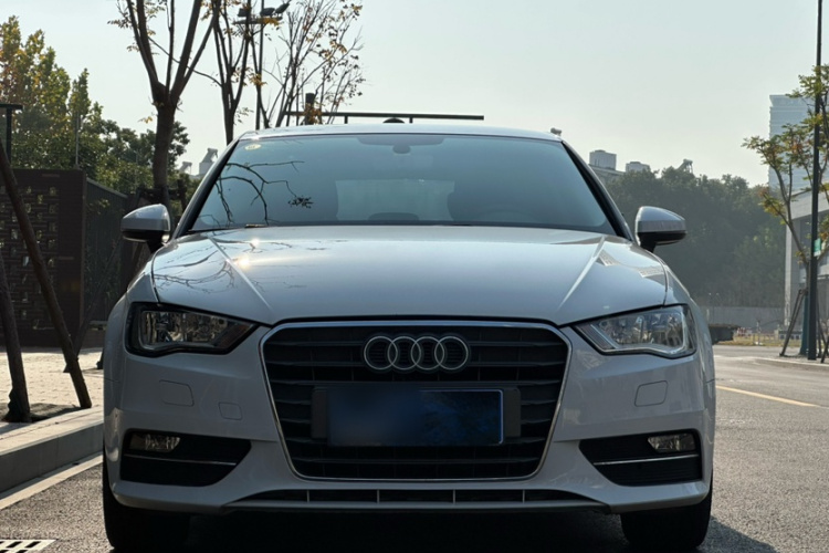 奥迪A3 2014款 Sportback 35 TFSI 自动进取型车身外观6002