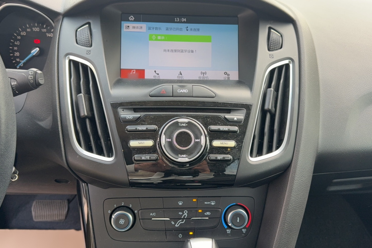 福特 福克斯 2018款 两厢经典 1.6L 自动风尚型智行版局部细节16