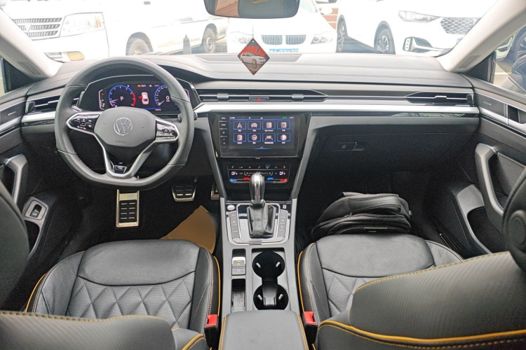 一汽-大众CC 2023款 380TSI 耀目版中控内饰12