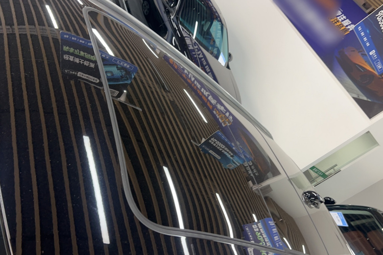 红旗HS3 2023款 1.5T 两驱善为版局部细节57