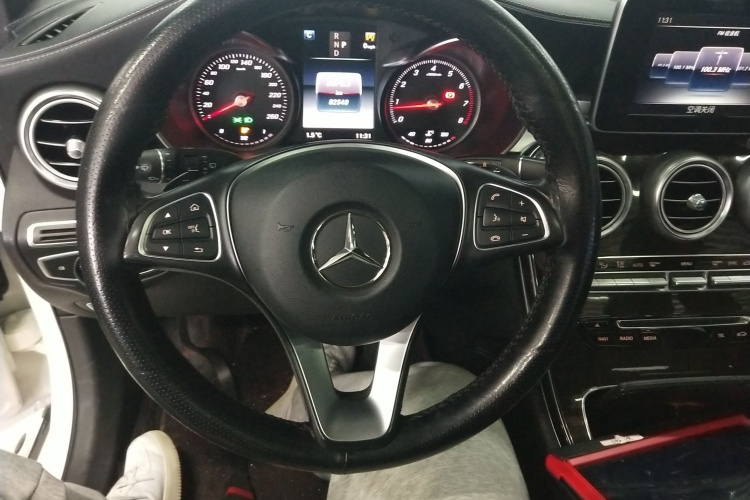 奔驰GLC 2016款 GLC 260 4MATIC 动感型局部细节13