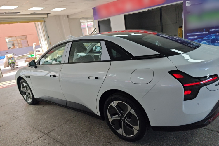 小鹏MONA M03 2025款 620 超长续航 Plus车身外观4