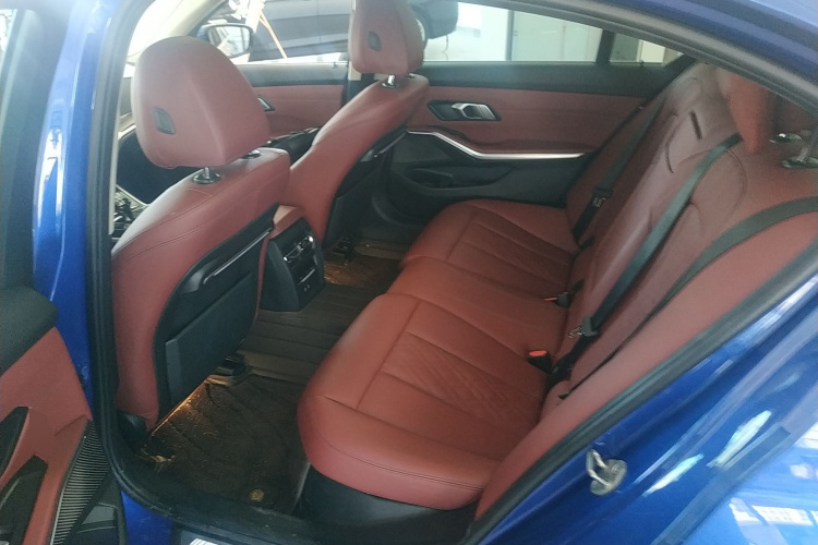 宝马3系 2022款 325Li M运动套装中控内饰21