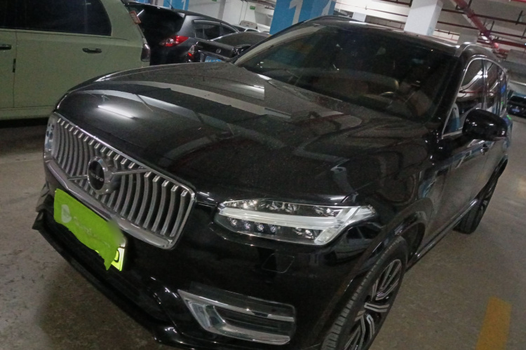 沃尔沃XC90新能源 2021款 E驱混动 T8 智尊豪华版 7座车身外观4