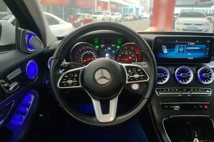 奔驰C级 2019款 C 260 L 运动版局部细节13