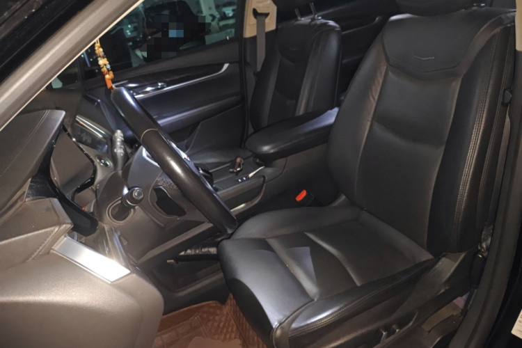 凯迪拉克XT5 2018款 28T 四驱豪华型中控内饰19