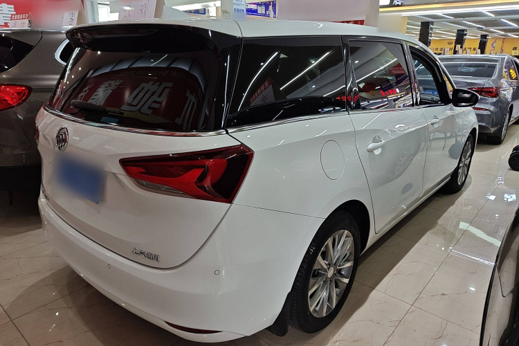 别克GL6 2019款 18T 5座互联豪华型 国VI车身外观6003