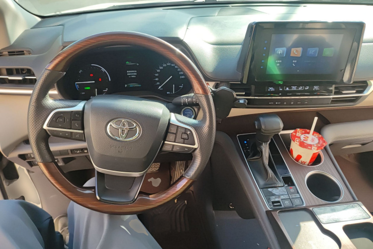 丰田 赛那SIENNA 2021款 2.5L混动 舒适版中控内饰7002