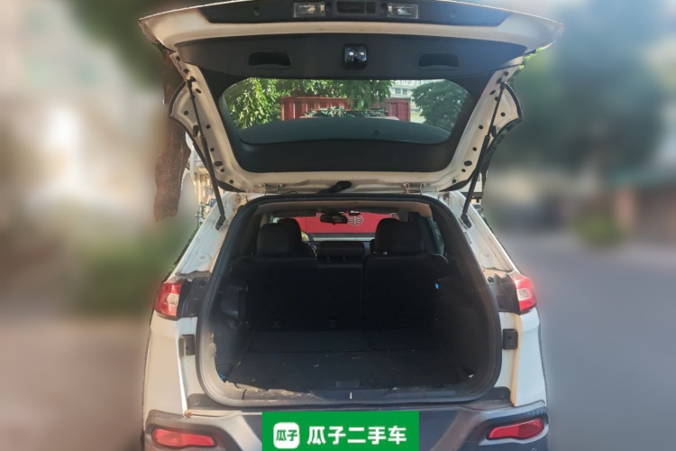 Jeep 自由光 2017款 2.0L 优越版局部细节23