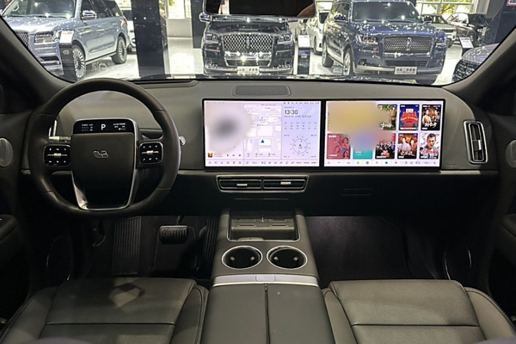 理想汽车 理想L9 2024款 Ultra中控内饰7007