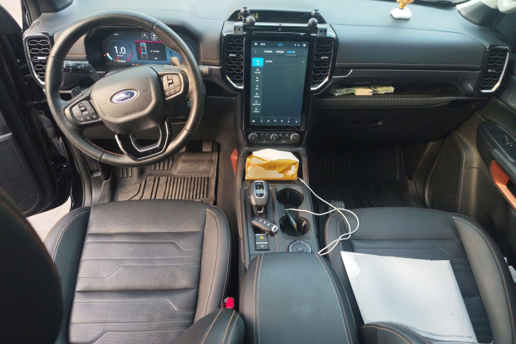 福特 游骑侠Ranger 2023款 探迹四驱自动版 汽油中控内饰12