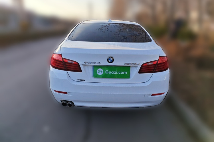 宝马5系 2017款 528Li xDrive领先型车身外观6