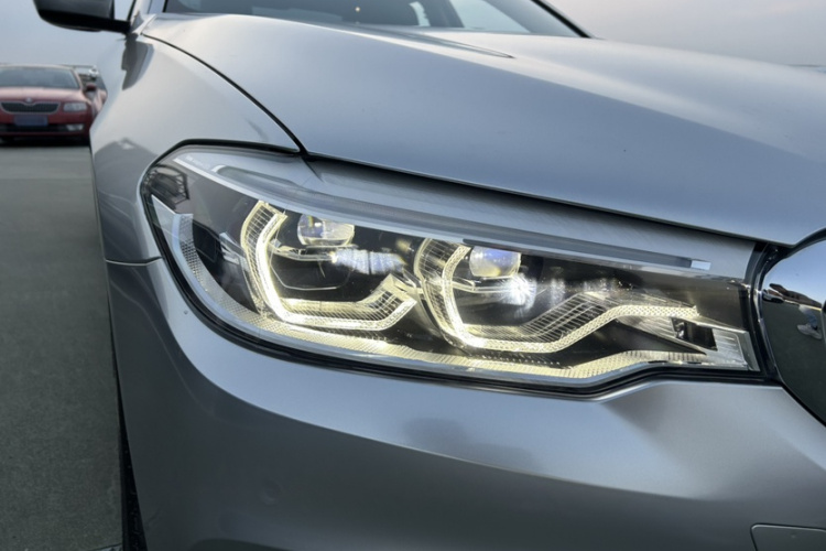 宝马5系新能源 2019款 530Le 豪华套装车身外观6001