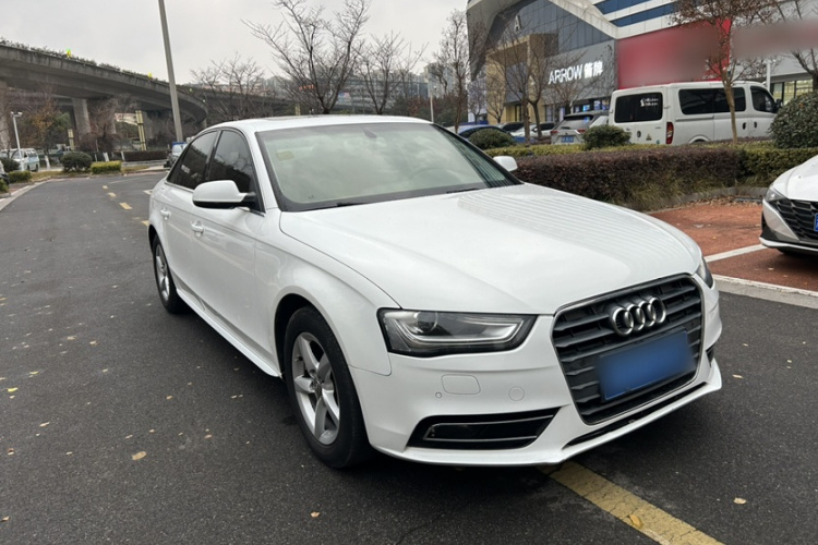 奥迪A4L 2015款 35 TFSI 自动标准型车身外观6002